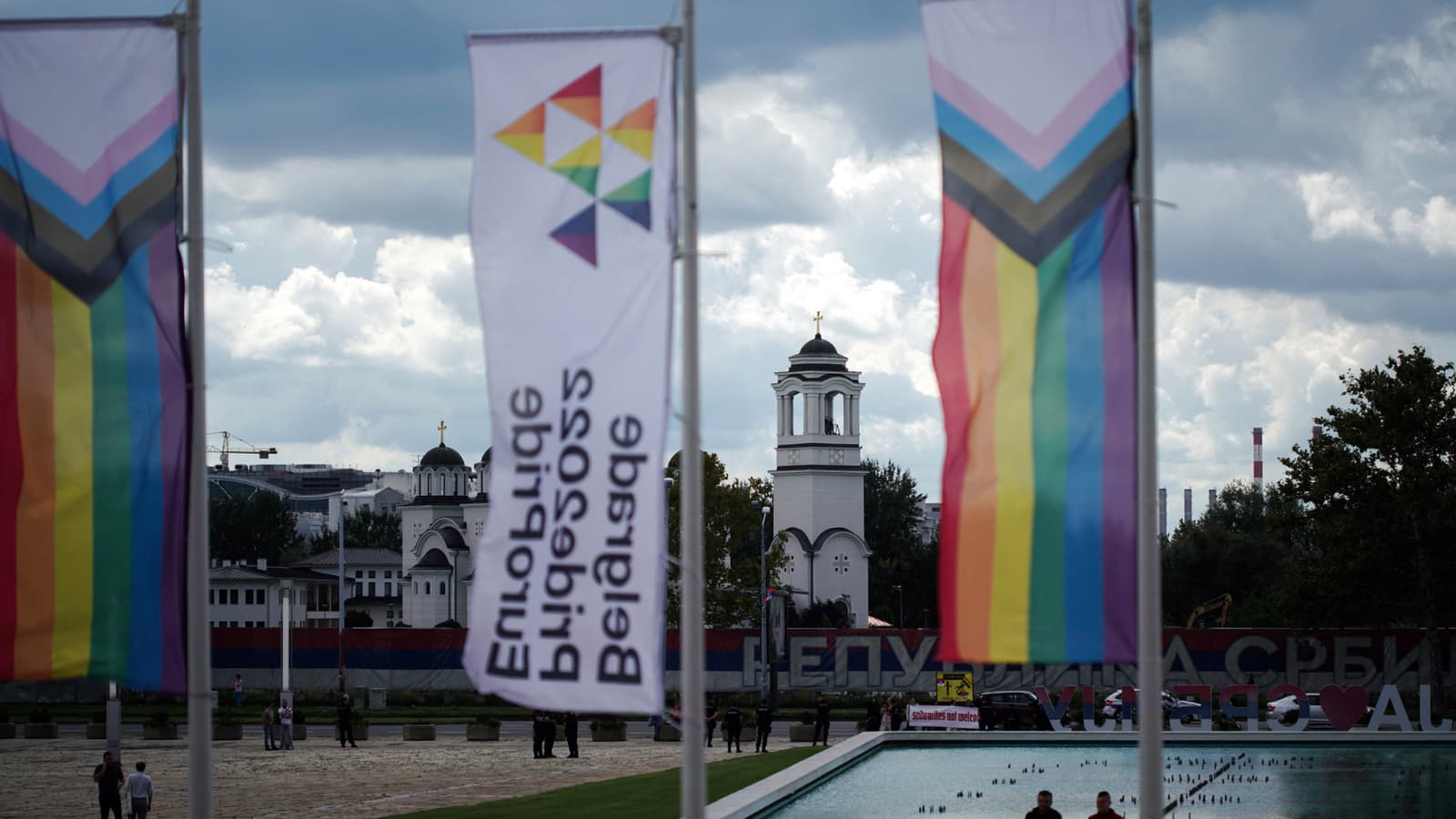L’EuroPride de Belgrade interdite par les autorités.